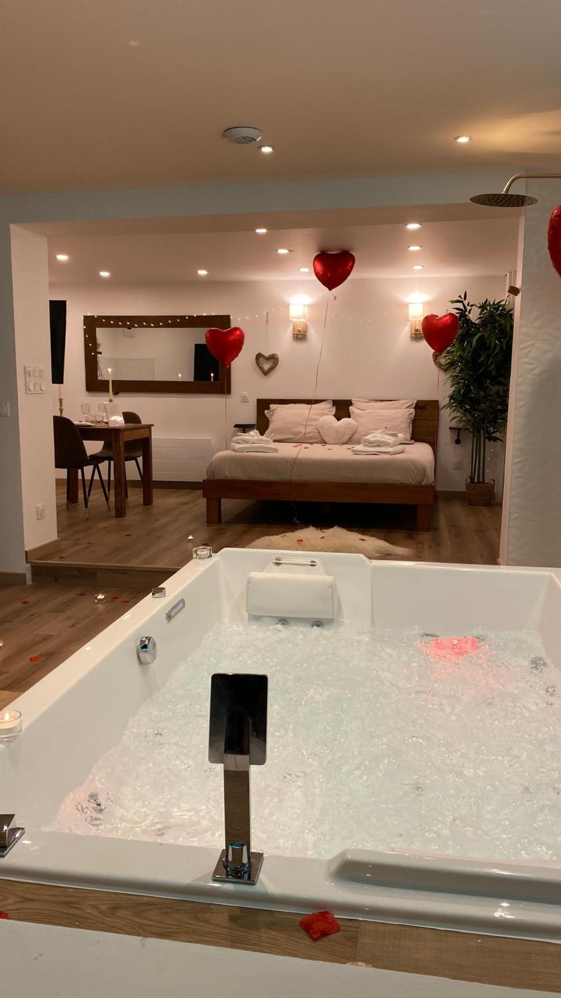 Love Room Unique - Sauna / Jacuzzi Charleville-Mézières Exteriér fotografie